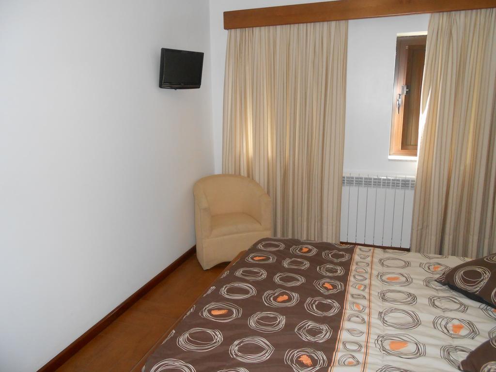 Pala Dos Mouros Guest house Geres